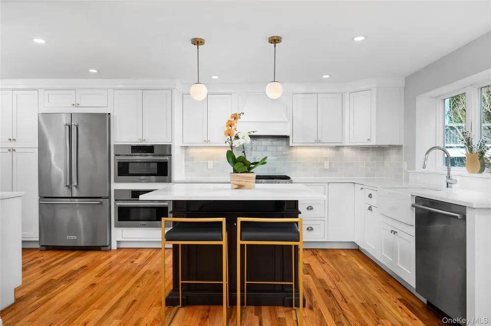 1001 Shore Acres Drive Mamaroneck, NY 10543