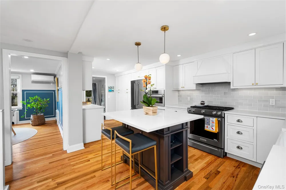1001 Shore Acres Drive Mamaroneck, NY 10543