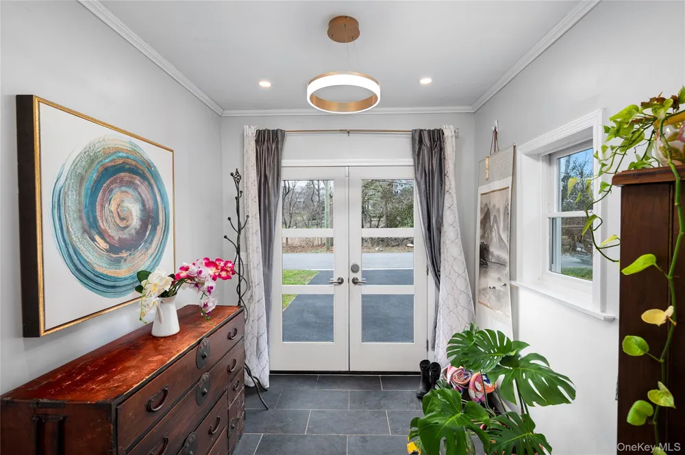 1001 Shore Acres Drive Mamaroneck, NY 10543