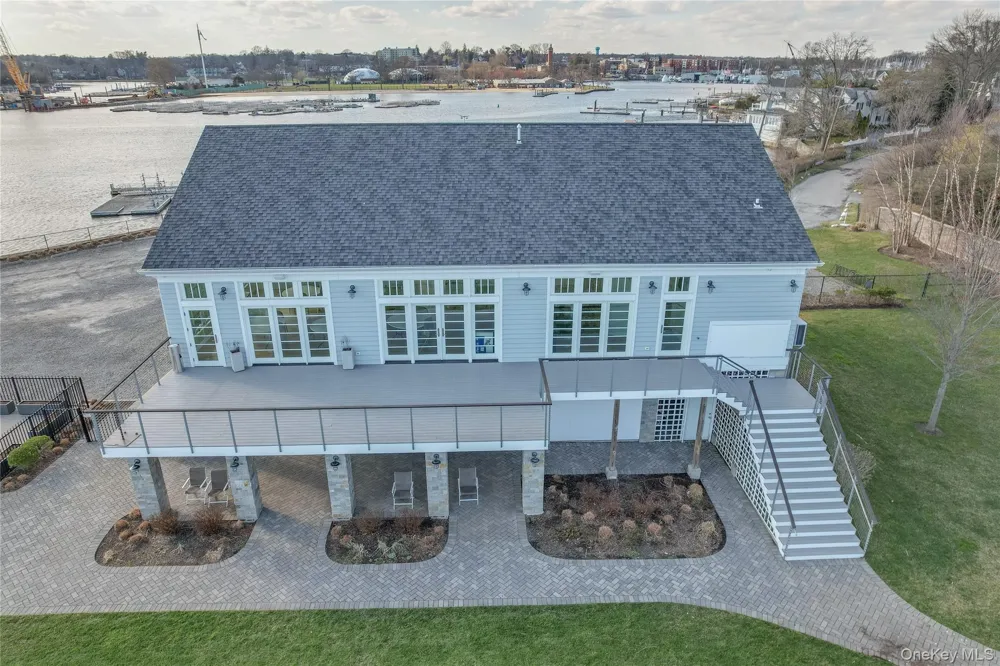 1001 Shore Acres Drive Mamaroneck, NY 10543