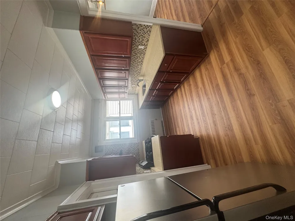 7834 79th Street Glendale, NY 11385