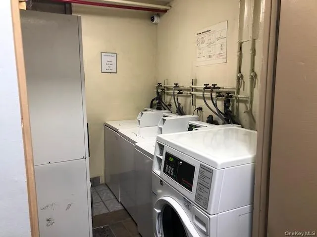 87-20 175 STREET Jamaica Estates, NY 11432
