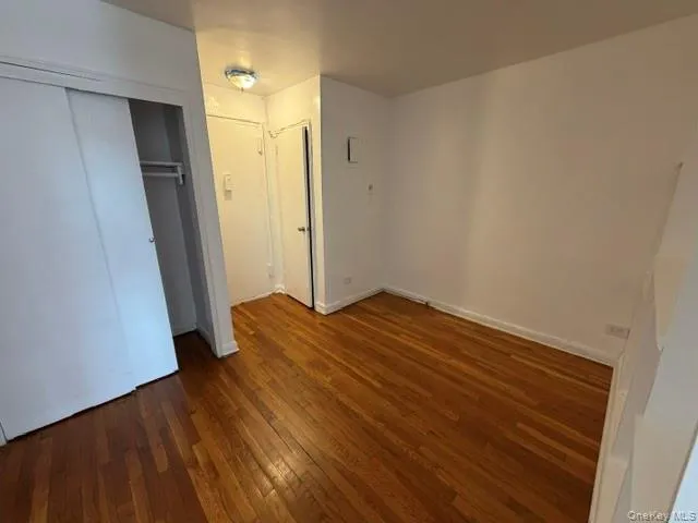 87-20 175 STREET Jamaica Estates, NY 11432