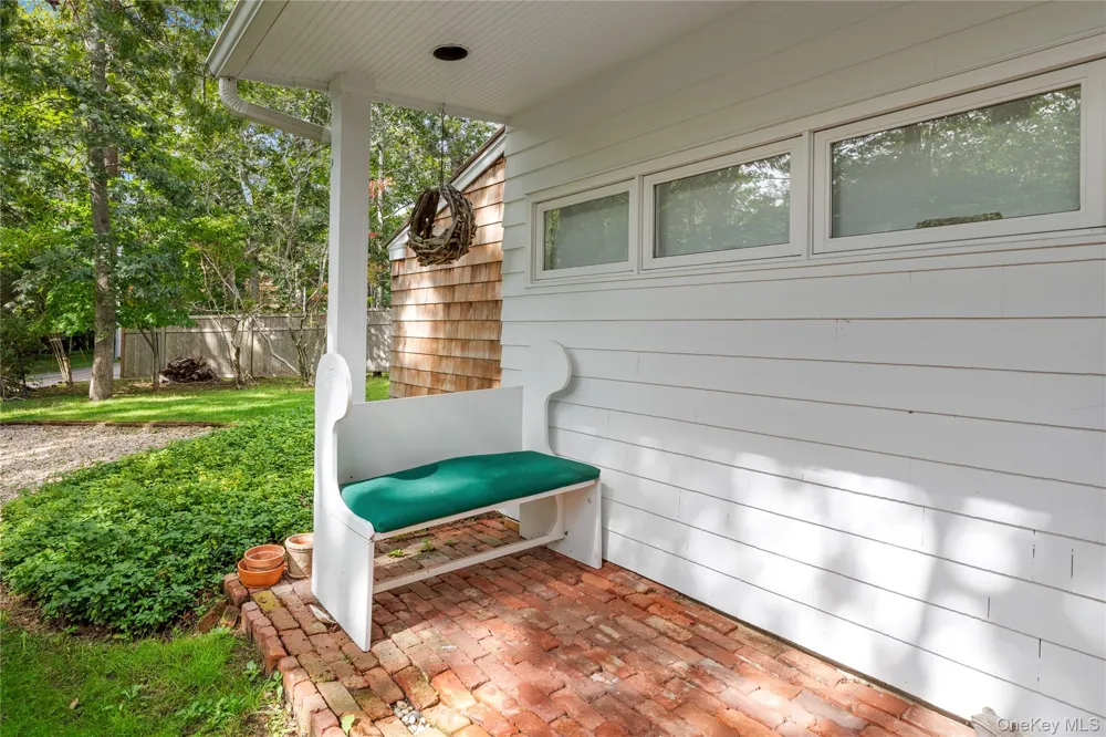 197 Hog Creek Road East Hampton, NY 11937