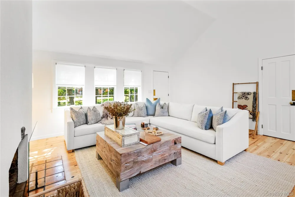 197 Hog Creek Road East Hampton, NY 11937