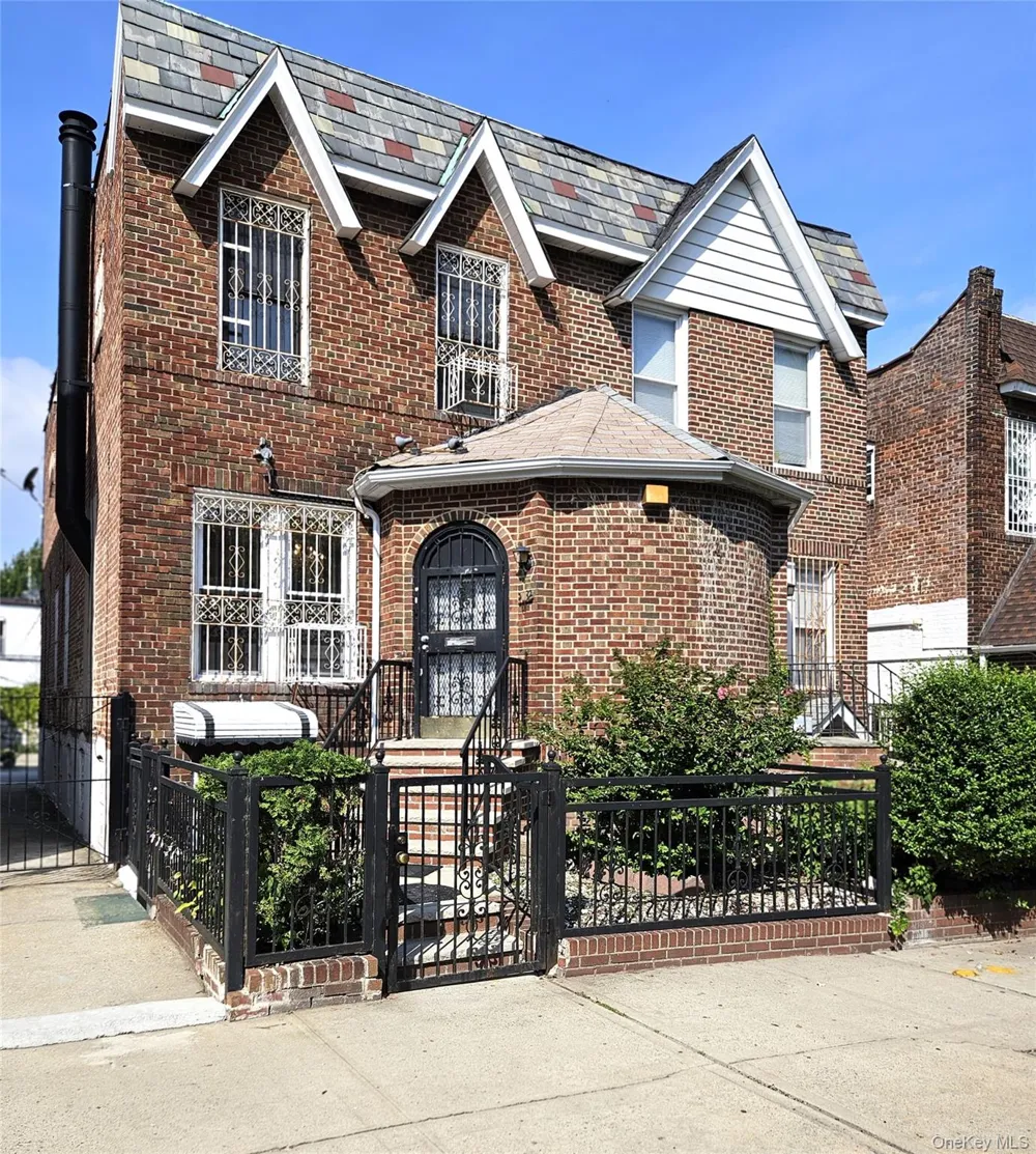30-32 84th Street East Elmhurst, NY 11370