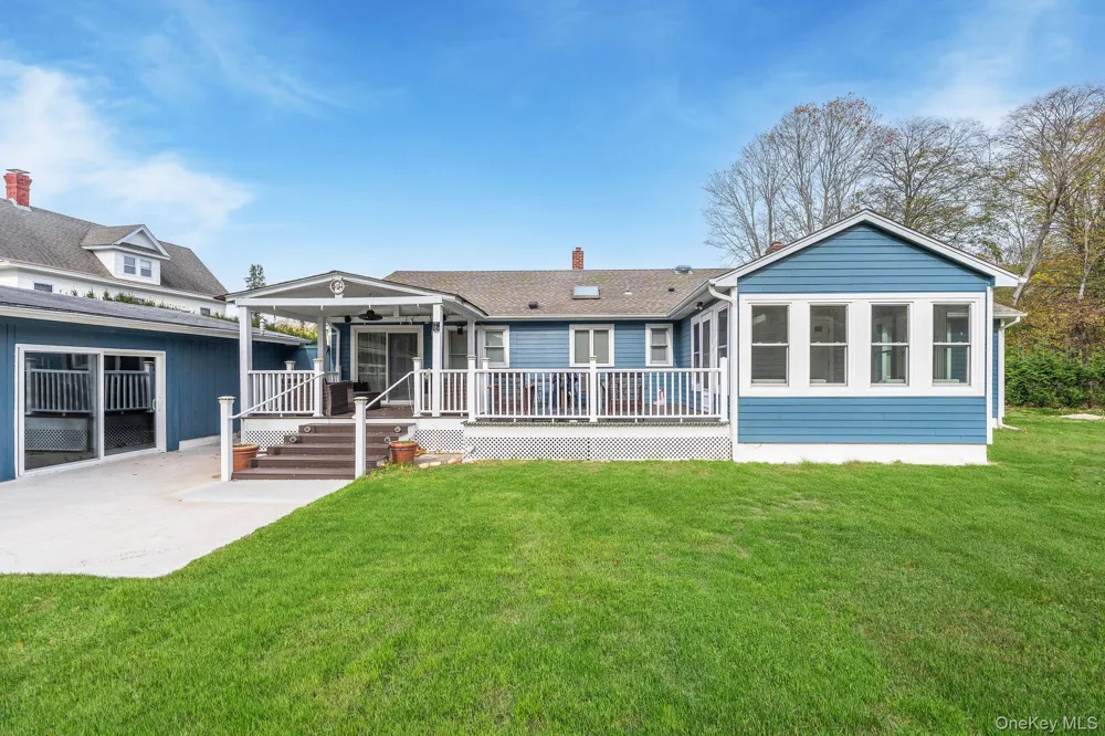 10940 Main Road East Marion, NY 11939