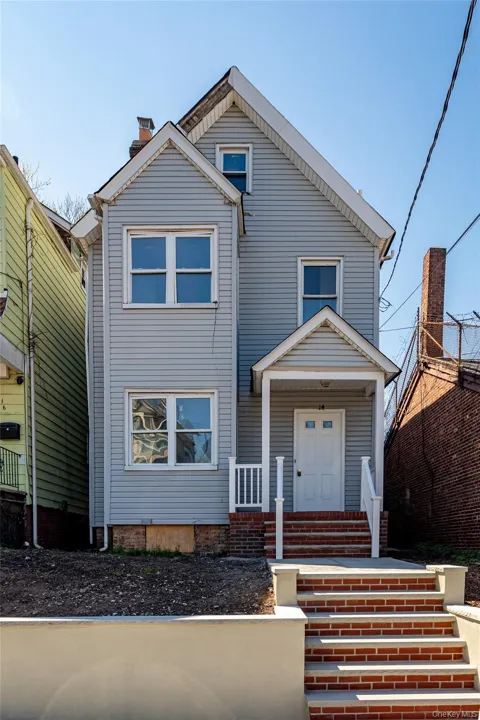 14 Dongan Street