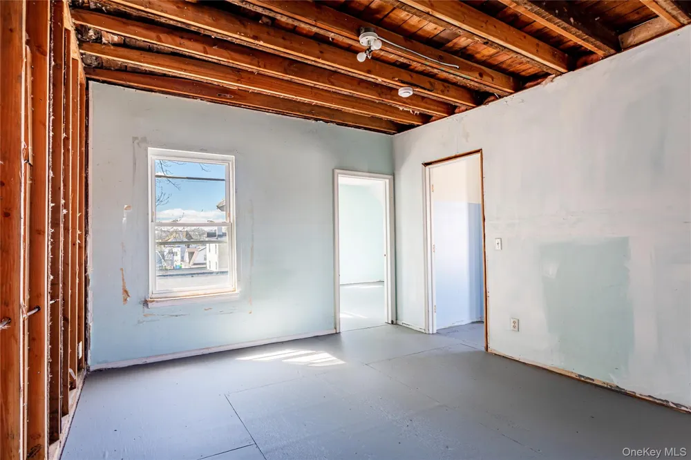 14 Dongan Street Staten Island, NY 10310
