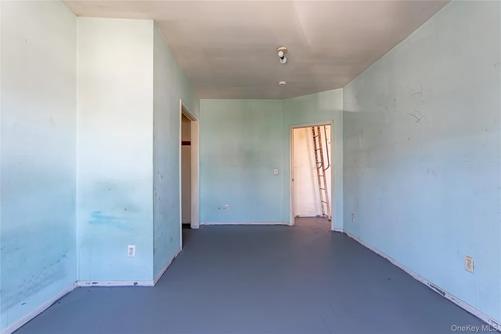 14 Dongan Street Staten Island, NY 10310