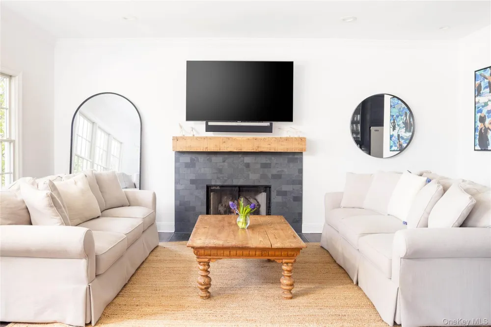 2675 Laurel Trail Laurel, NY 11948