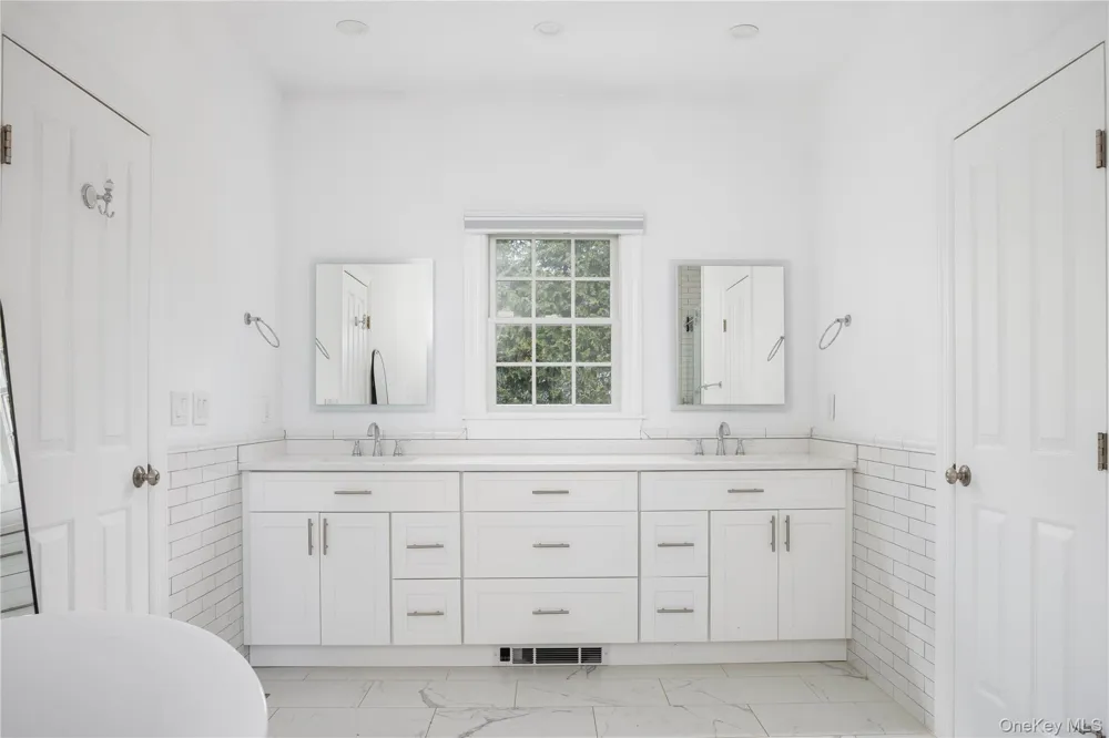 2675 Laurel Trail Laurel, NY 11948