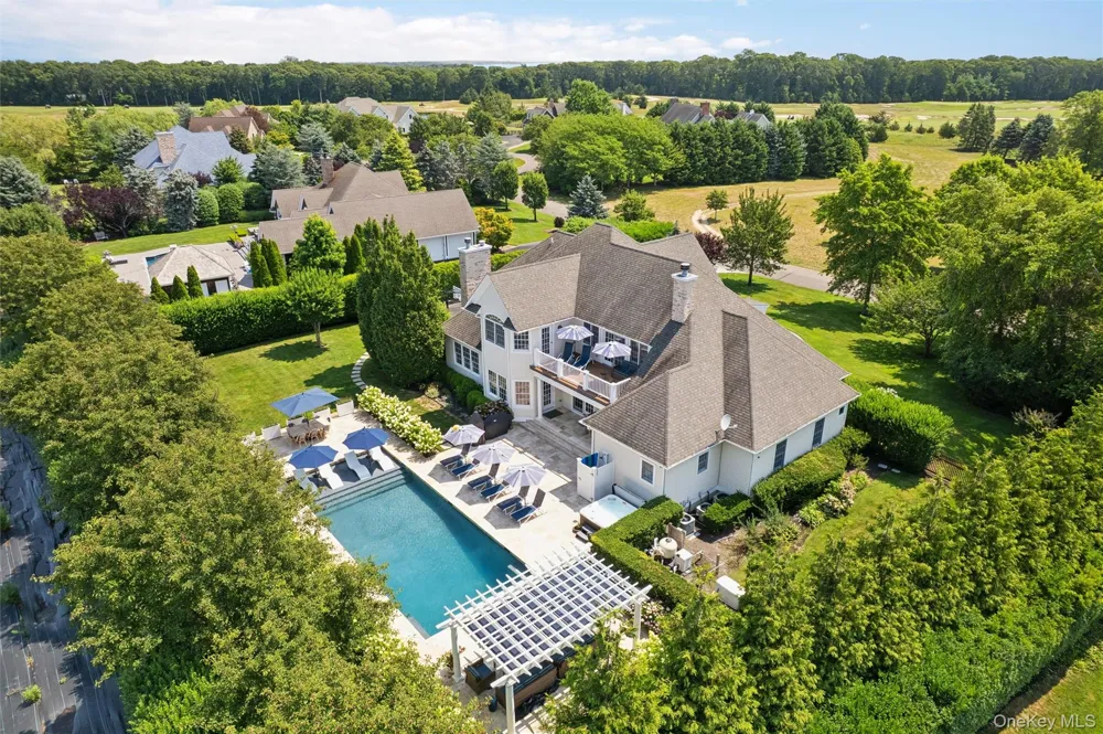 2675 Laurel Trail Laurel, NY 11948