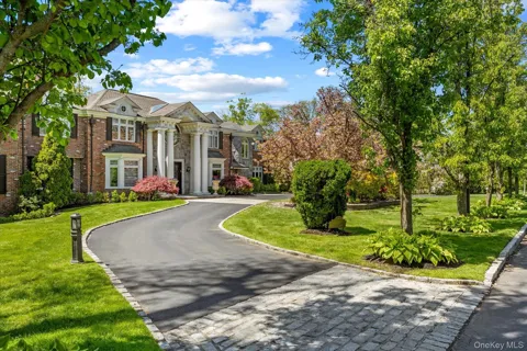 10 Hemlock Drive
