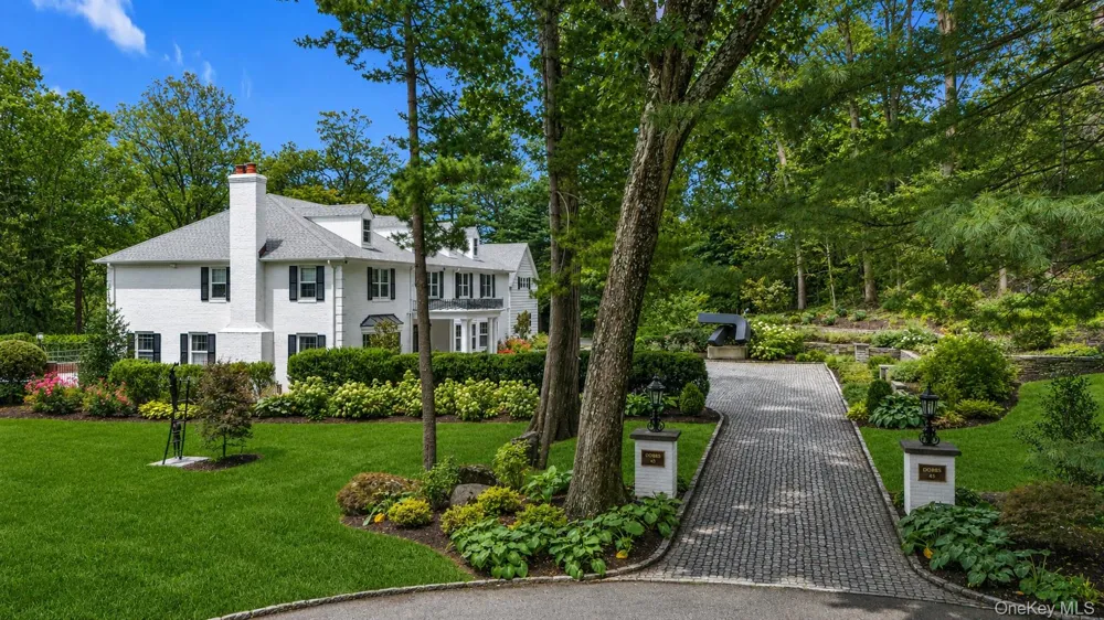 45 Southeast Road Sands Point, NY 11050