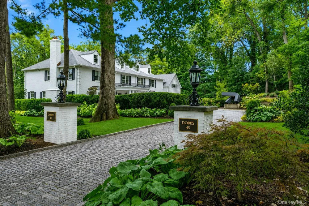 45 Southeast Road Sands Point, NY 11050