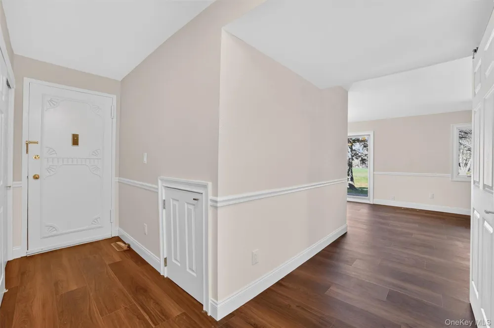 51 Jefferson Oval #F Yorktown Heights, NY 10598