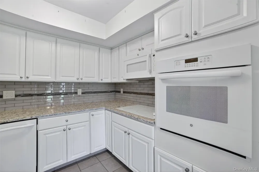 51 Jefferson Oval #F Yorktown Heights, NY 10598