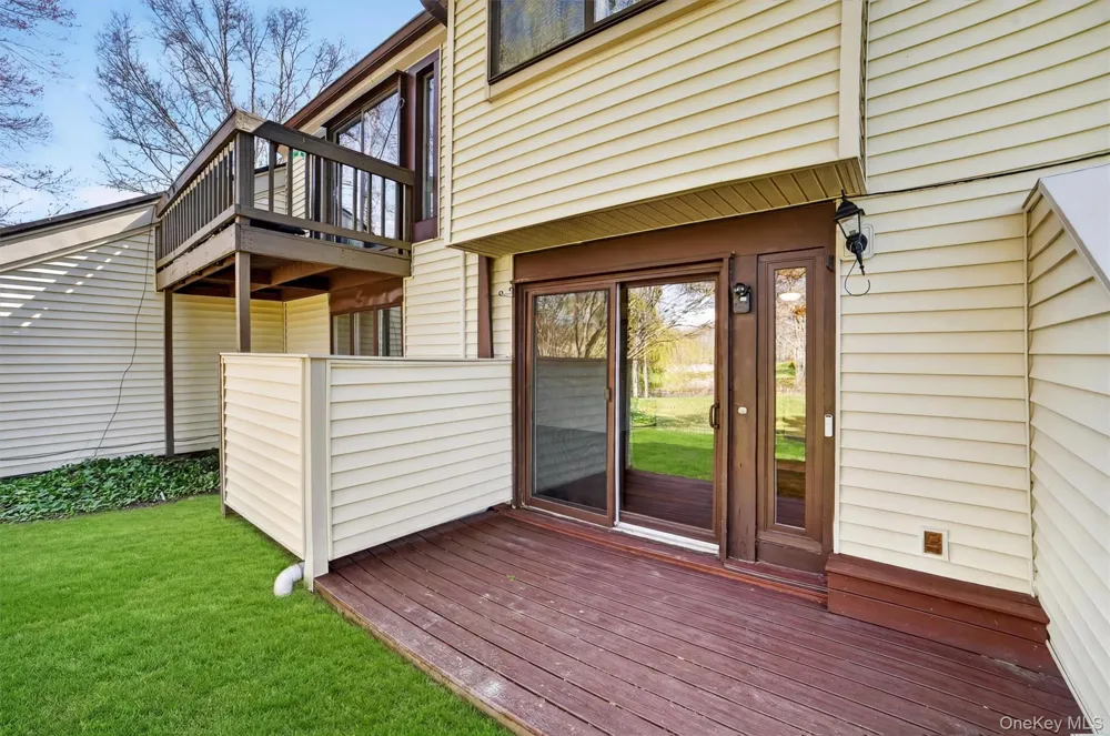 51 Jefferson Oval #F Yorktown Heights, NY 10598