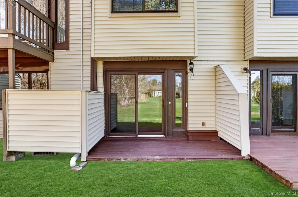 51 Jefferson Oval #F Yorktown Heights, NY 10598