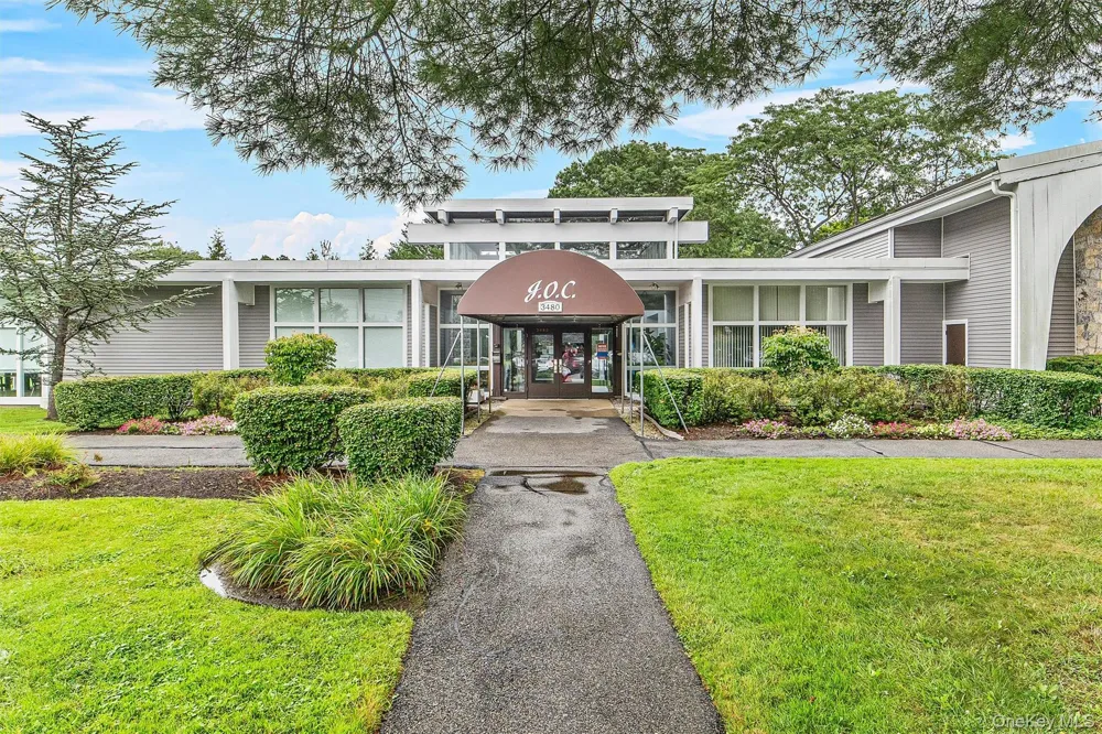 51 Jefferson Oval #F Yorktown Heights, NY 10598