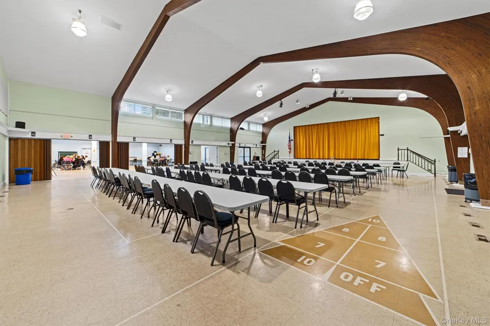 51 Jefferson Oval #F Yorktown Heights, NY 10598