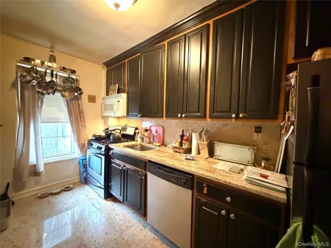54-17 31 AVENUE #3K