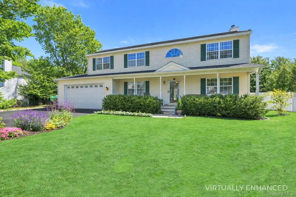 17 Jennifer Path Westhampton Beach, NY 11978