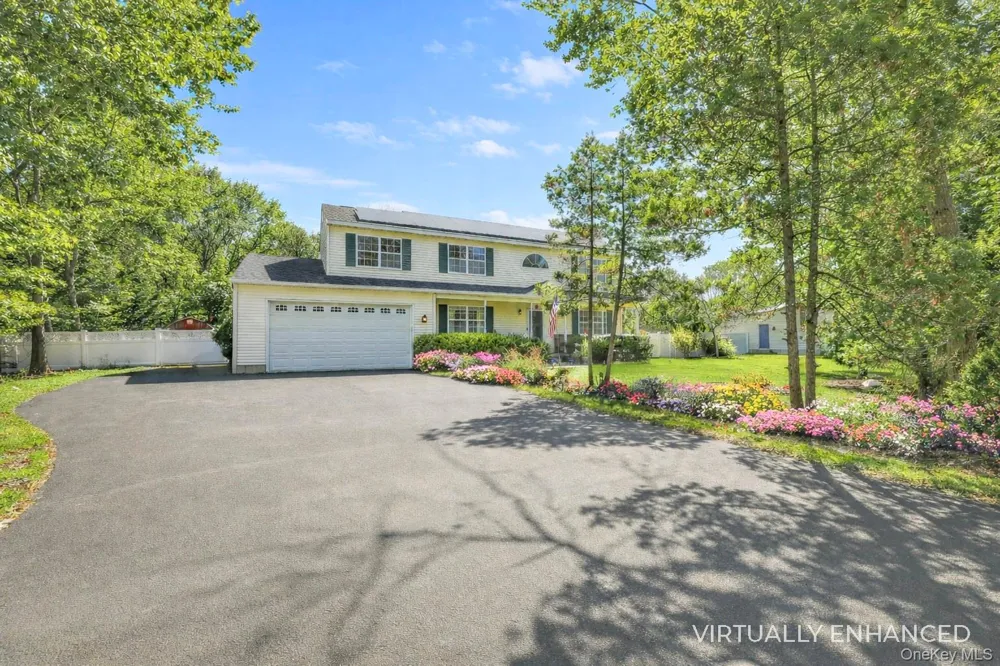 17 Jennifer Path Westhampton Beach, NY 11978