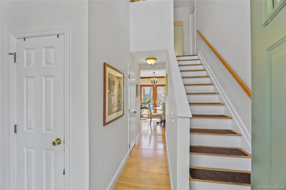 17 Jennifer Path Westhampton Beach, NY 11978