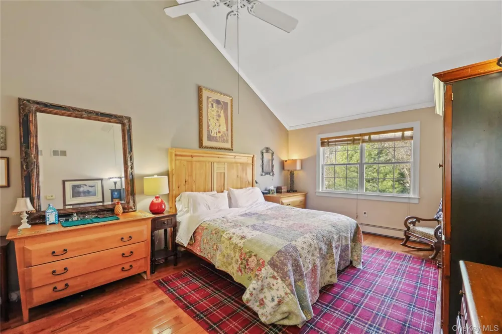 17 Jennifer Path Westhampton Beach, NY 11978
