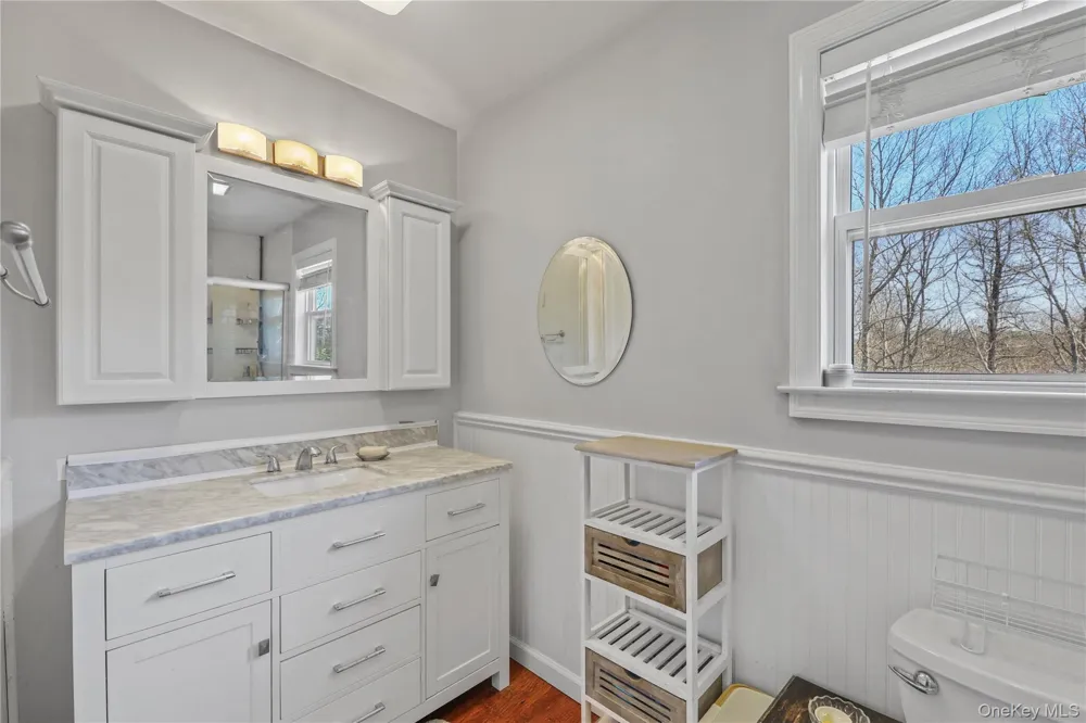 17 Jennifer Path Westhampton Beach, NY 11978