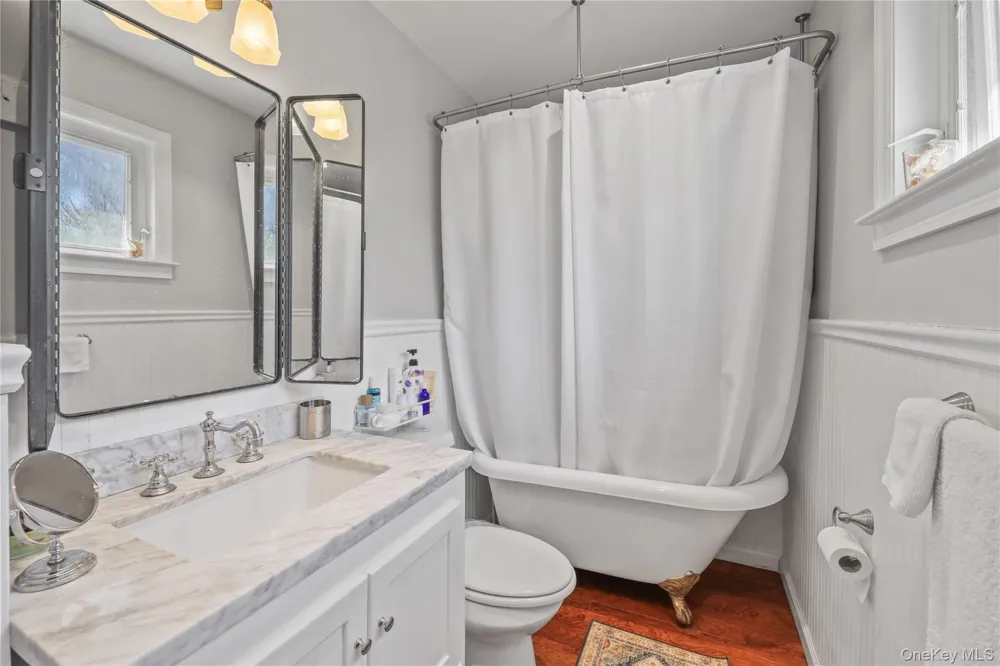 17 Jennifer Path Westhampton Beach, NY 11978