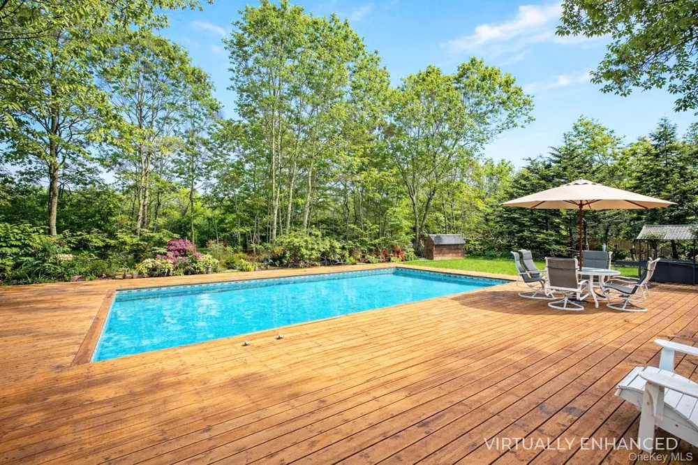 17 Jennifer Path Westhampton Beach, NY 11978