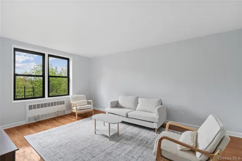 33-24 Junction Blvd #6R