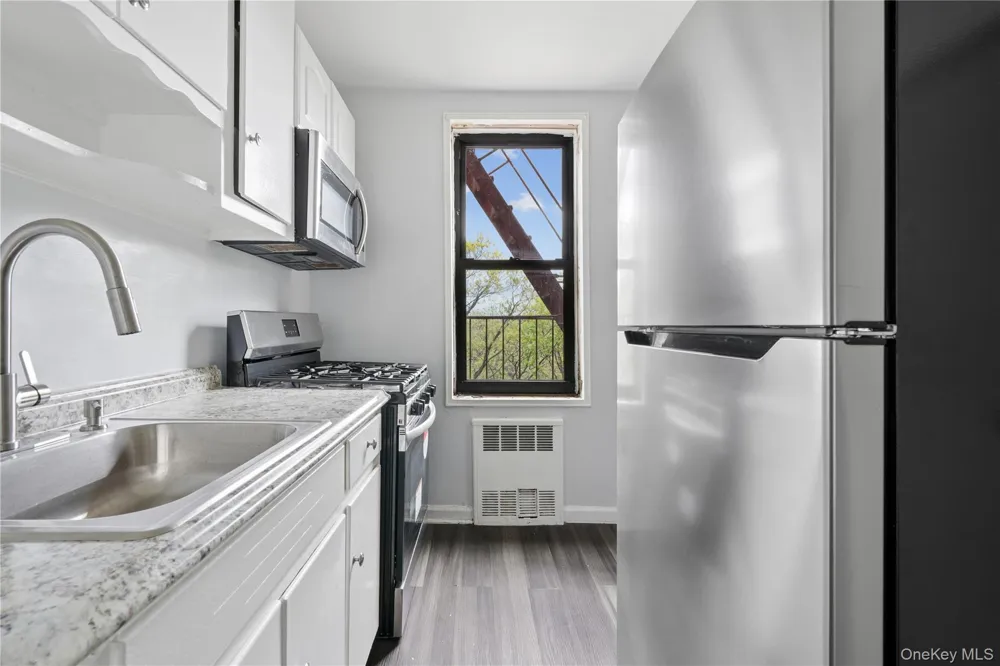 33-24 Junction Blvd #6R Jackson Heights, NY 11372
