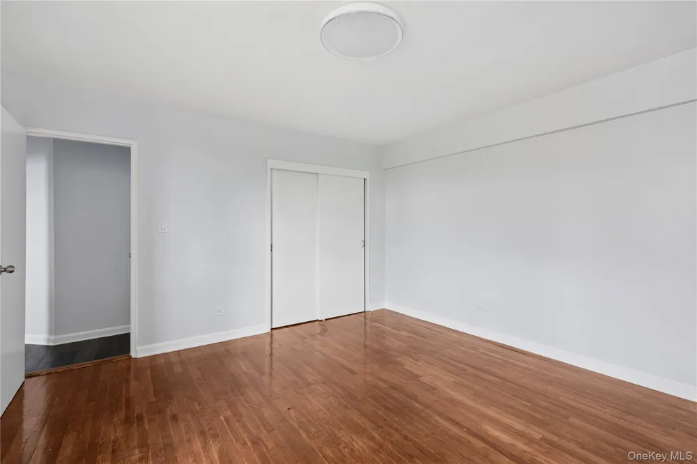 33-24 Junction Blvd #6R Jackson Heights, NY 11372