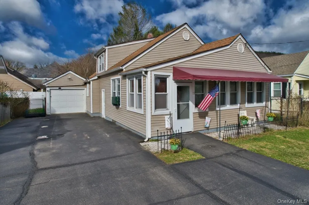 18 Dubois Street Port Jervis, NY 12771
