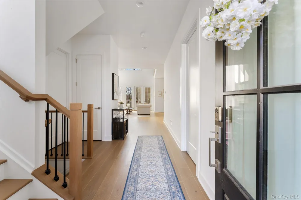 17 Lila Lane Chappaqua, NY 10514