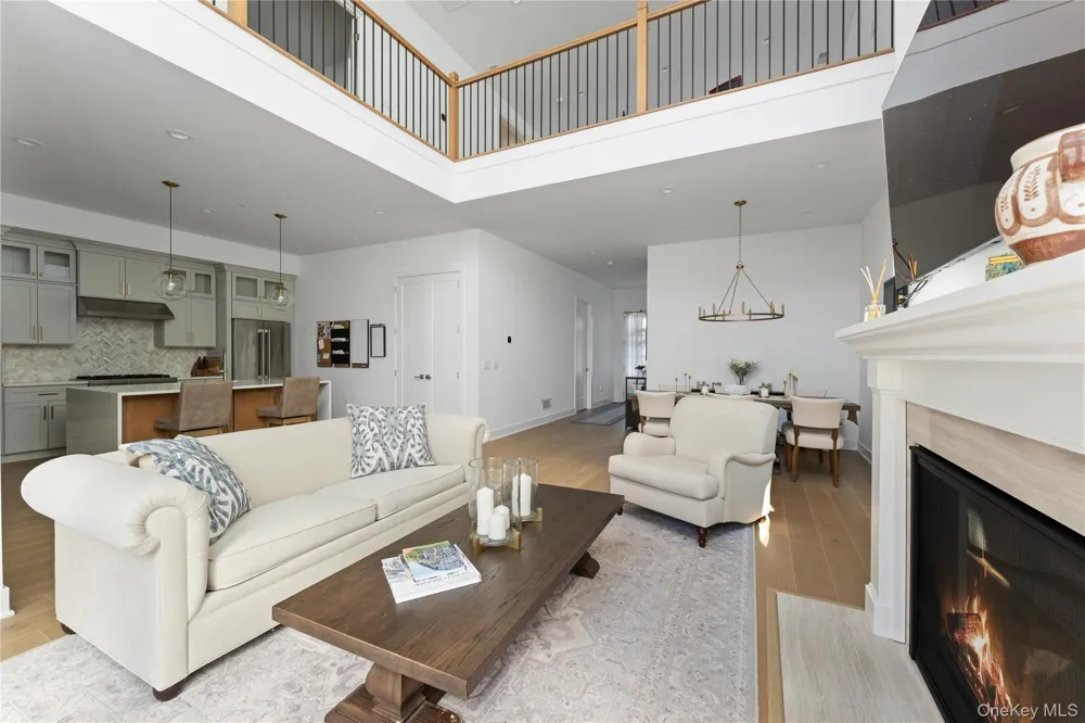 17 Lila Lane Chappaqua, NY 10514