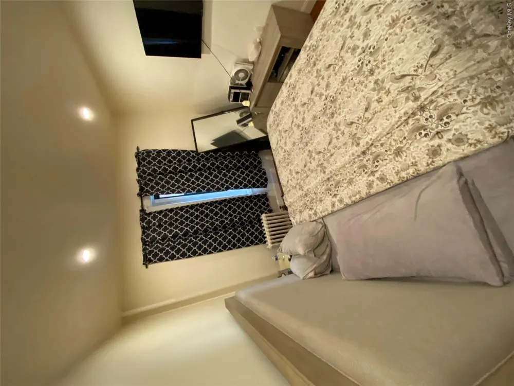 1045 Anderson Avenue #2G Bronx, NY 10452
