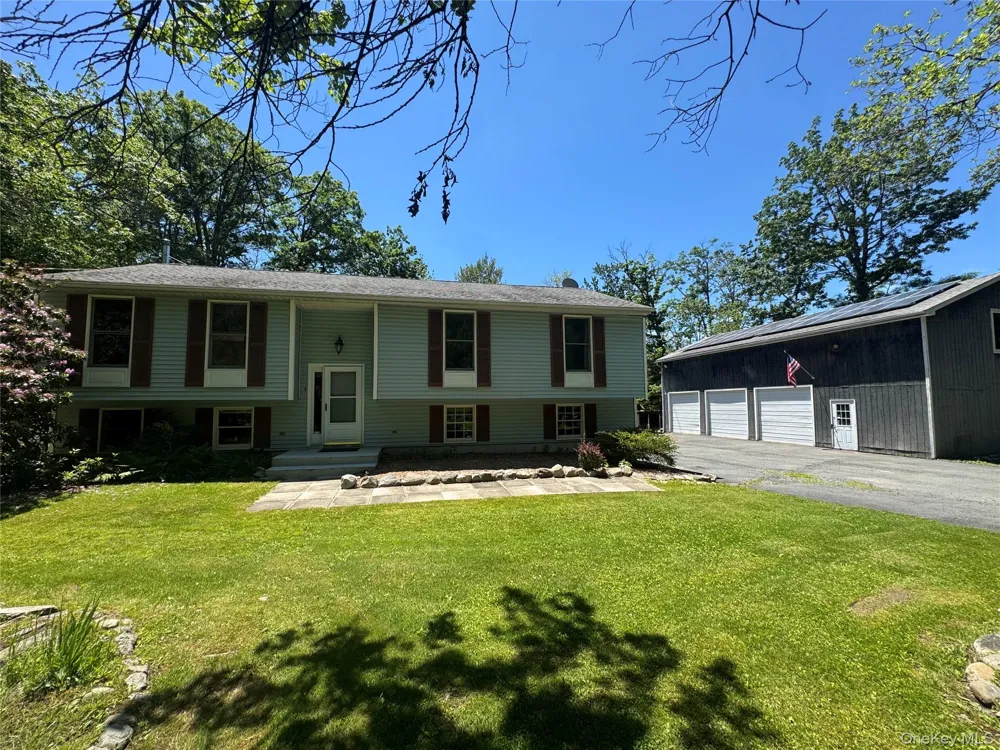 1325 Wurtsboro Mountain Road Wurtsboro, NY 12790