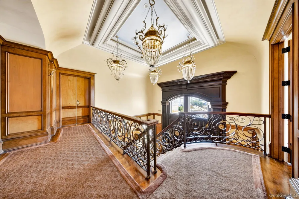 17 North Drive Malba, NY 11357