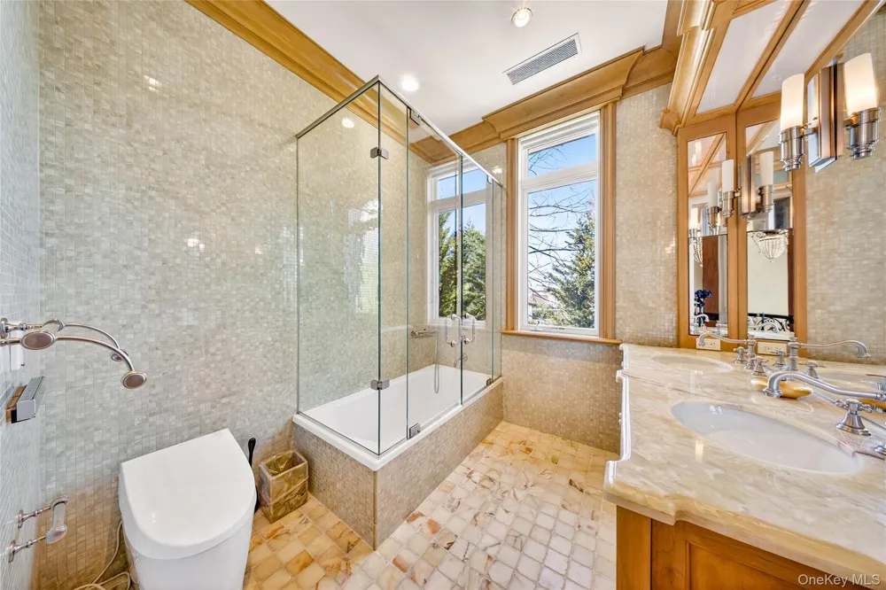 17 North Drive Malba, NY 11357