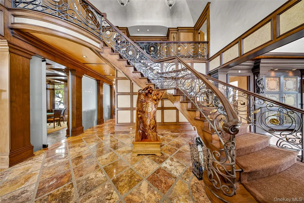 17 North Drive Malba, NY 11357