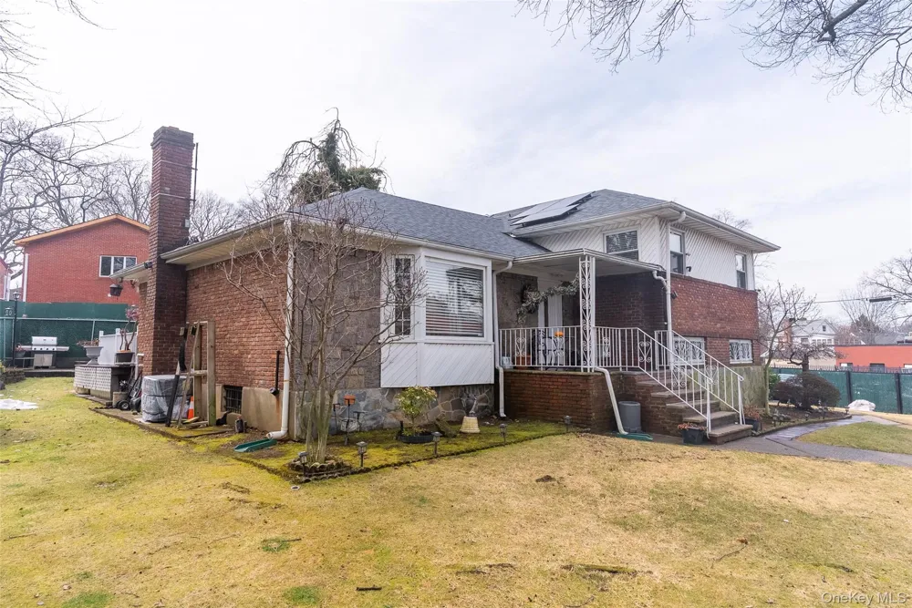 86-34 Francis Lewis Boulevard Holliswood, NY 11432