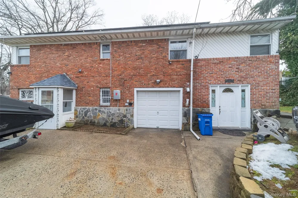 86-34 Francis Lewis Boulevard Holliswood, NY 11432