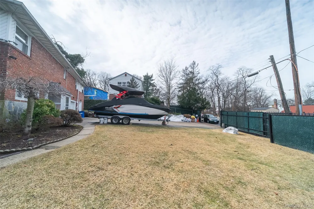 86-34 Francis Lewis Boulevard Holliswood, NY 11432