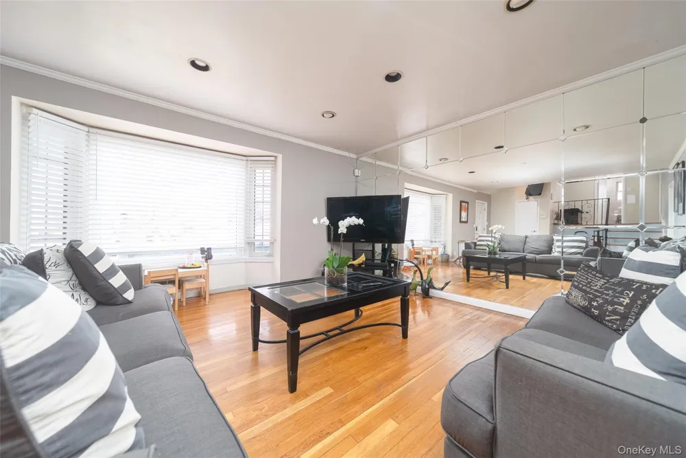 86-34 Francis Lewis Boulevard Holliswood, NY 11432