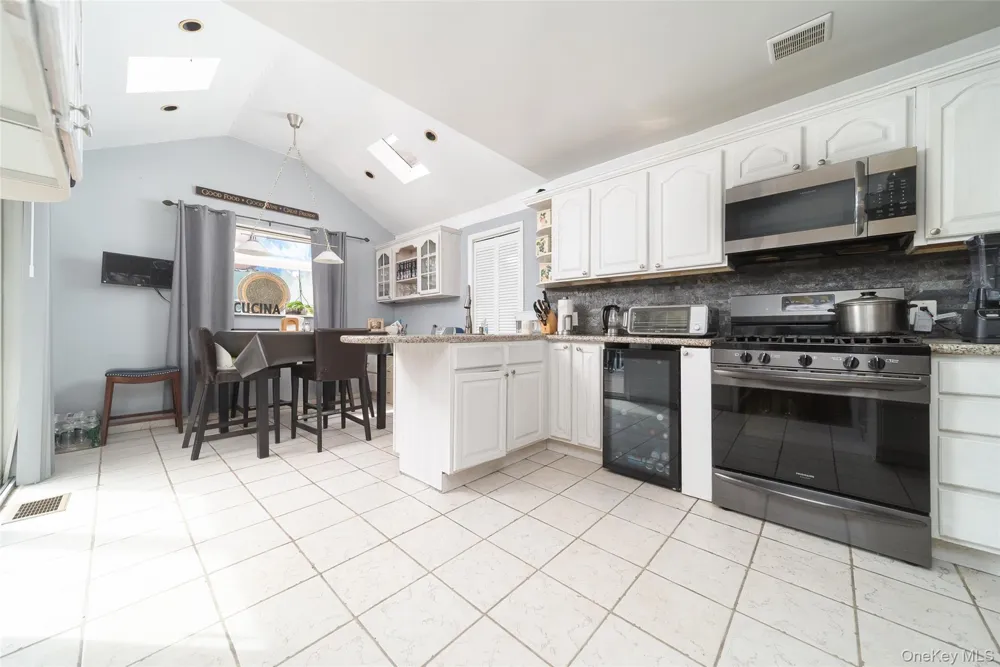 86-34 Francis Lewis Boulevard Holliswood, NY 11432